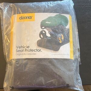 Doona Vehicle Seat Protector - Black